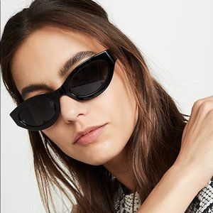 Le Specs Body Bumpin Sunglasses in Black - Never been worn